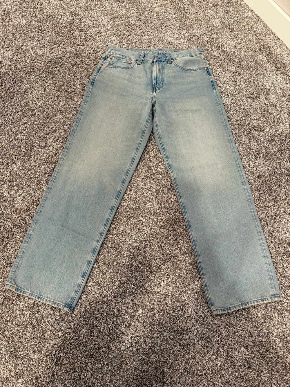 American Eagle Outfitters Relaxed Light Blue Denim Jeans 32x34